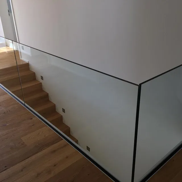 Galerie Treppenverglasung 10
