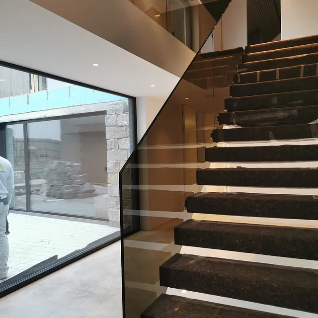 Galerie Treppenverglasung 05