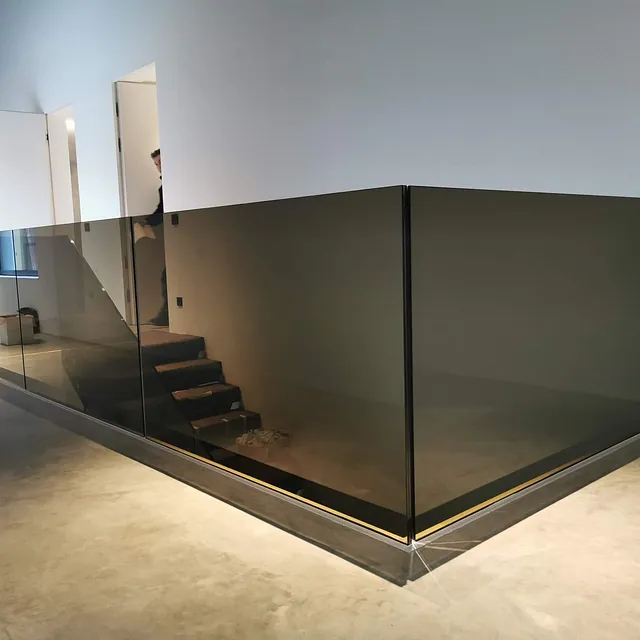 Galerie Treppenverglasung 07