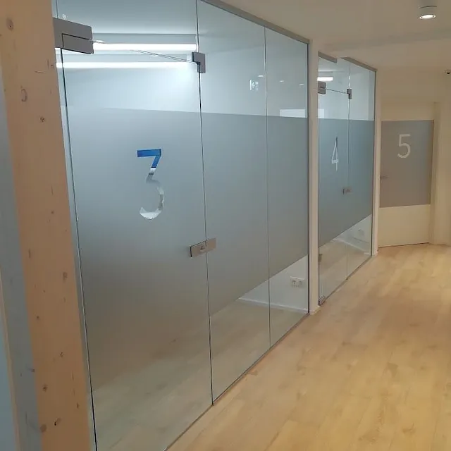 Galerie Glas im Innenbereich 05