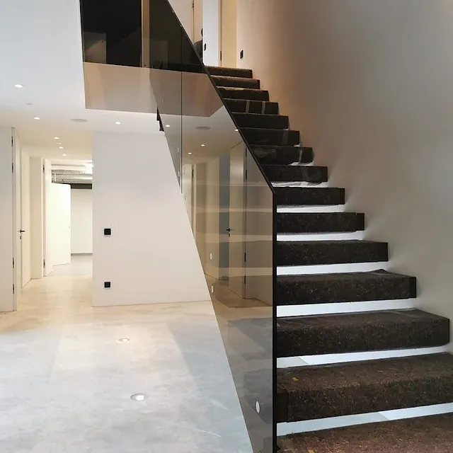 Galerie Treppenverglasung 02